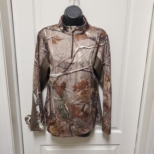Real Tree Camo Long Sleeve Top size Medium